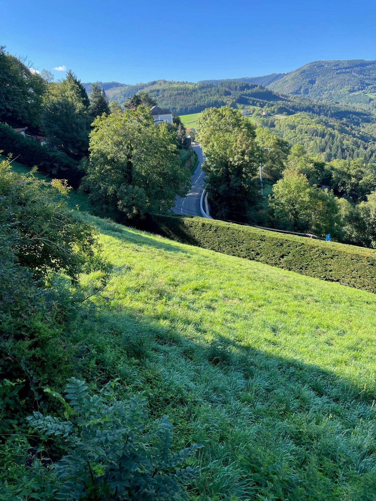 Terrain à bâtir de 1827 m² à LA VALLA-EN-GIER (42)