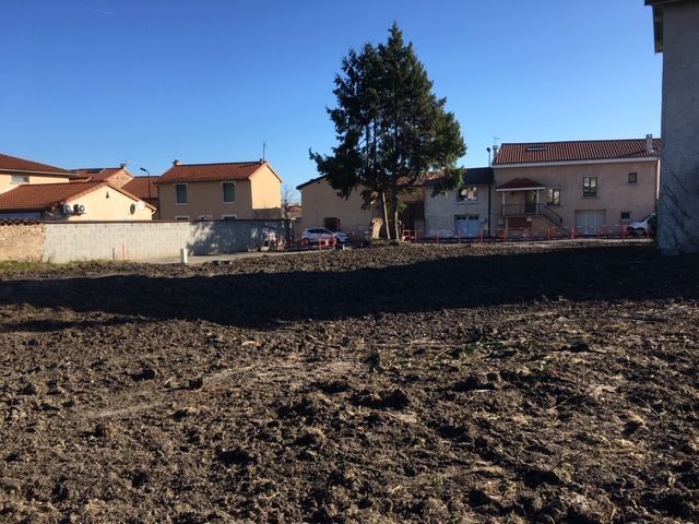 Terrain à bâtir de 425 m² à SAINT-MARCELLIN-EN-FOREZ (42)
