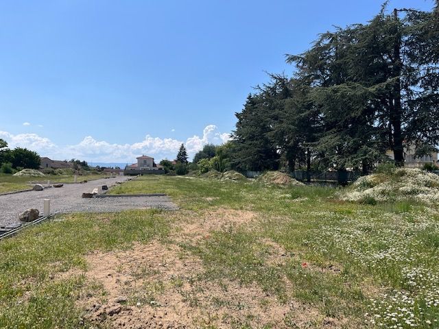 Terrain à bâtir de 412 m² à ANDREZIEUX-BOUTHEON (42)
